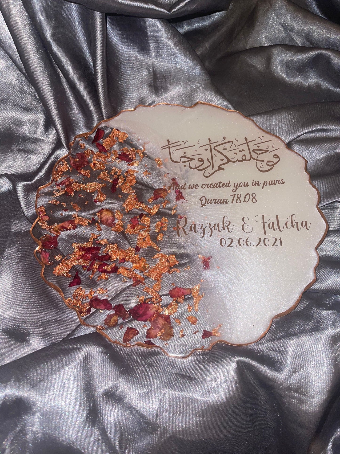 Large Round custom resin ring plate with two ring holders | Nikkah | Wedding | Personalise | Gift | Bespoke | Luxury | Home | Vanity Tray