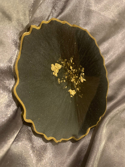 Custom handmade geode coaster | any colour | personalise | name/initial | luxury home decor | gift | Mother’s Day | birthday | beautiful